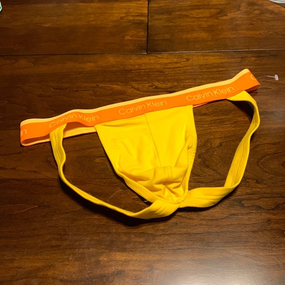 Yellow jock - Picture 2 of 3